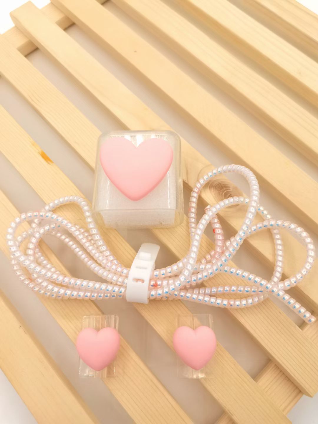 Five-piece set of charging head protective case, data cable protective case and winding device detail image 7