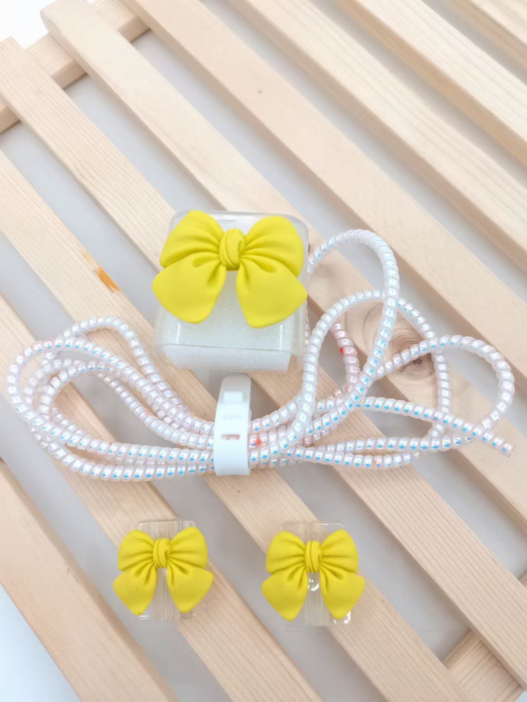 Five-piece set of charging head protective case, data cable protective case and winding device detail image 8