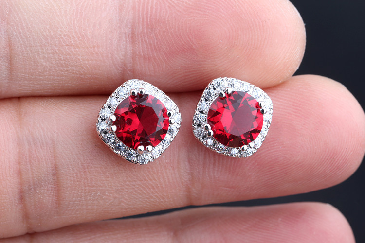 Korean style fashionable stud earrings, copper inlaid with eight hearts and eight arrows, AAA zircon earrings, classic jewelry factory direct sales, 925 silver needle detail image 6