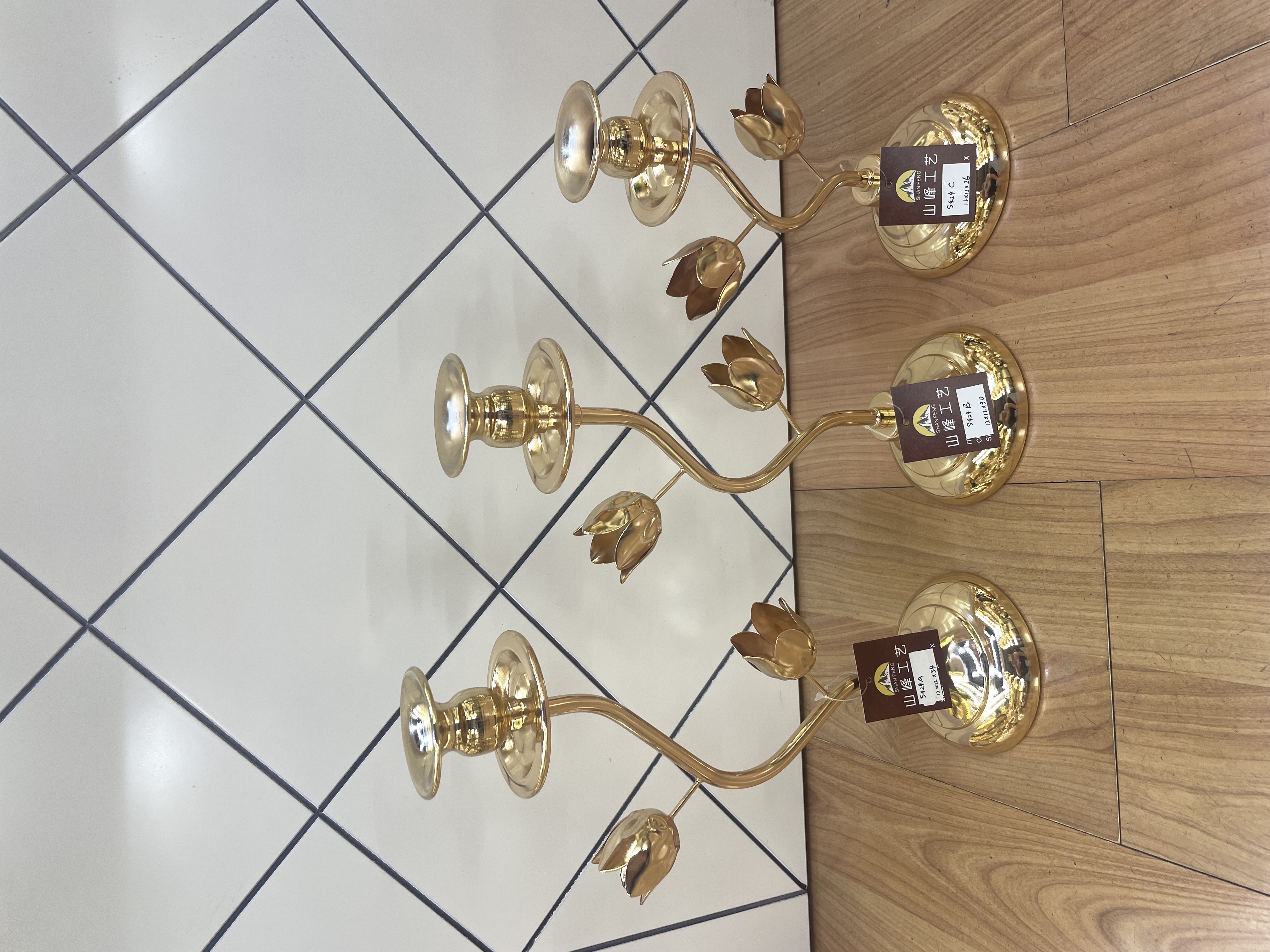 金属工艺品/合金烛台/烛台白底实物图