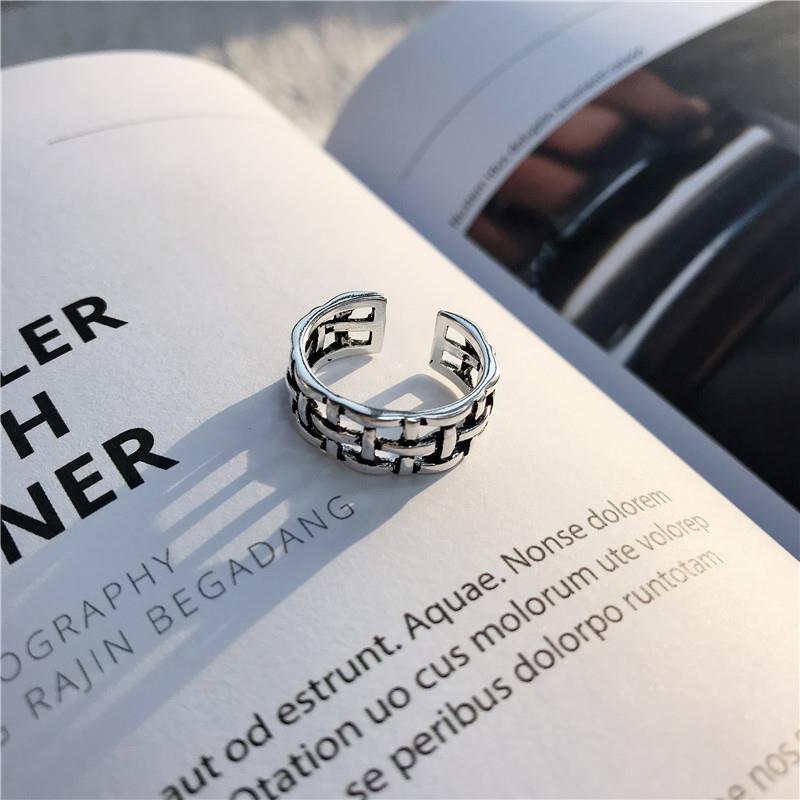 A wide-faced index finger ring from Japan and South Korea for women, with a retro and aged look, adjustable opening, exaggerated and creative personality details Picture