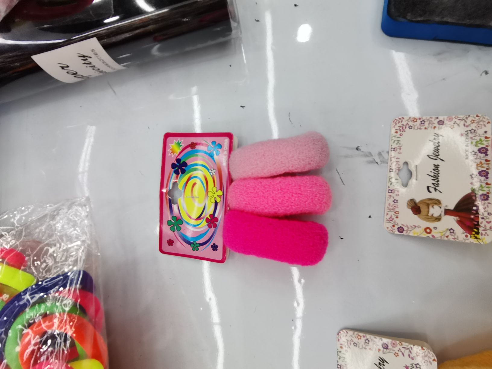 Cotton yarn hair bands have a comfortable touch, come in many colors to choose from, and are of very good quality details Picture