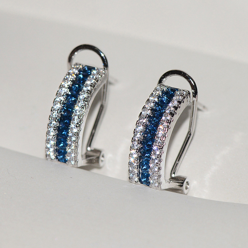 Elegant and refined platinum colored sapphire imitation earrings, Korean version women's zircon earrings, copper-plated silver stud earrings and other earrings detail image 2