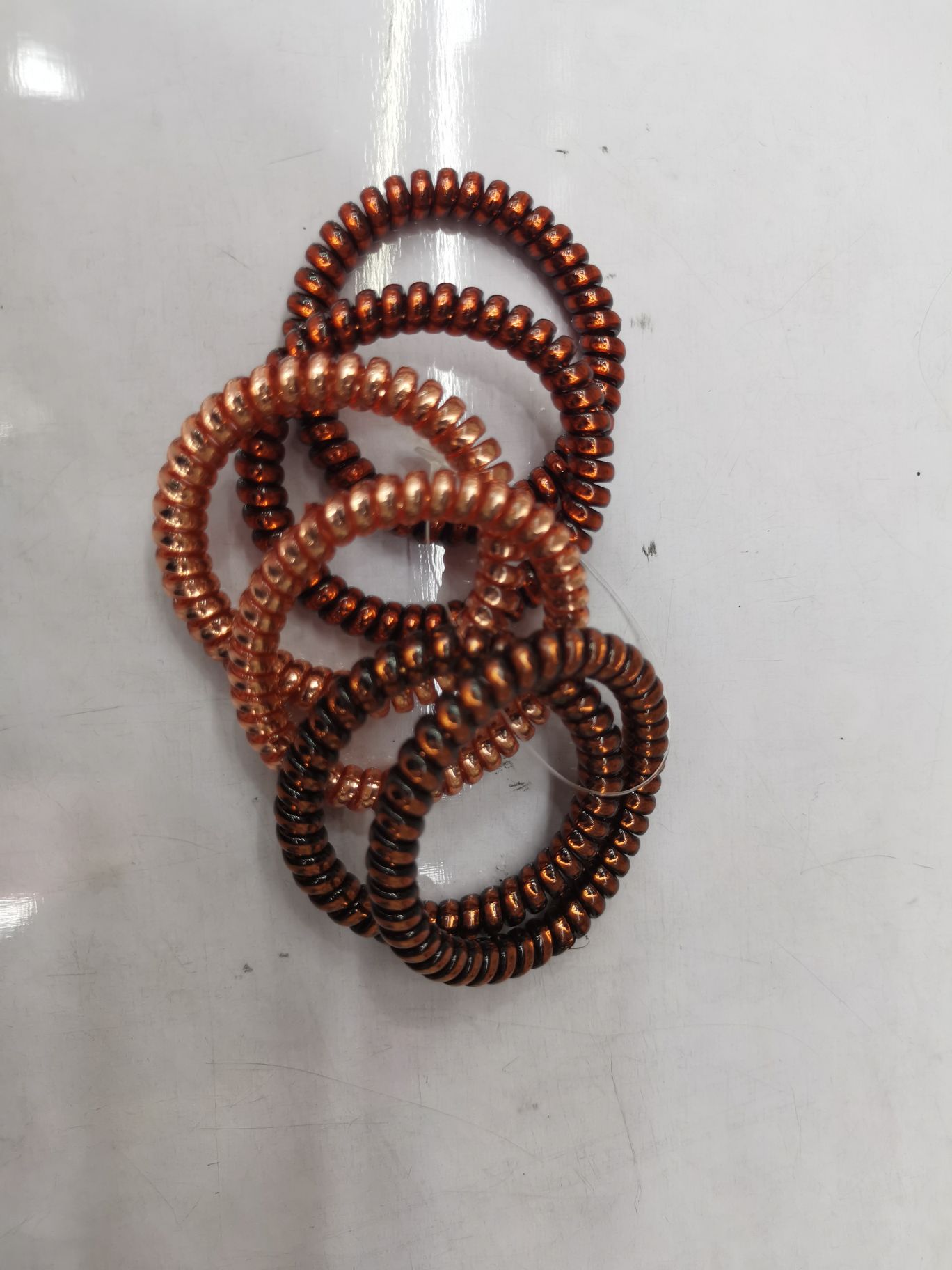 Medium and thin telephone line hair ties, ponytail hair accessories, elegant style Application Scenario