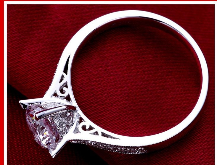 New imitation diamond ring for women 1-carat crown ring, retro Japanese and Korean hollowed-out creative and simple ring for women Specification image