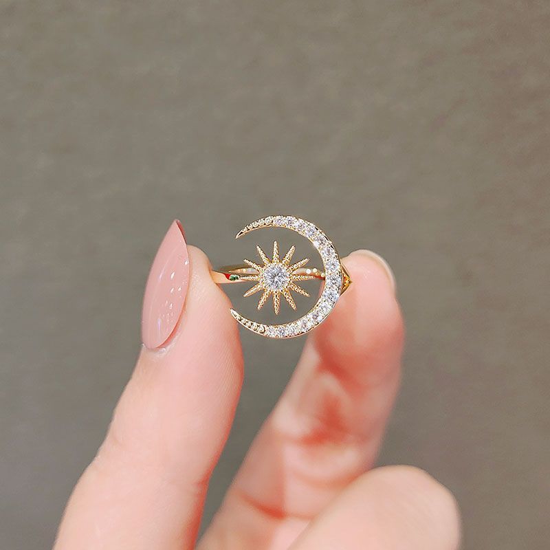 Summer moon ring, a niche design for women, a forest-themed fashionable index finger ring, a Japanese-style light luxury ring with a cold style that is popular among Internet celebrities detail image 2