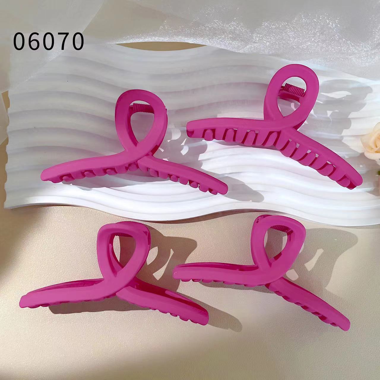 火龙果色衣架款抓夹