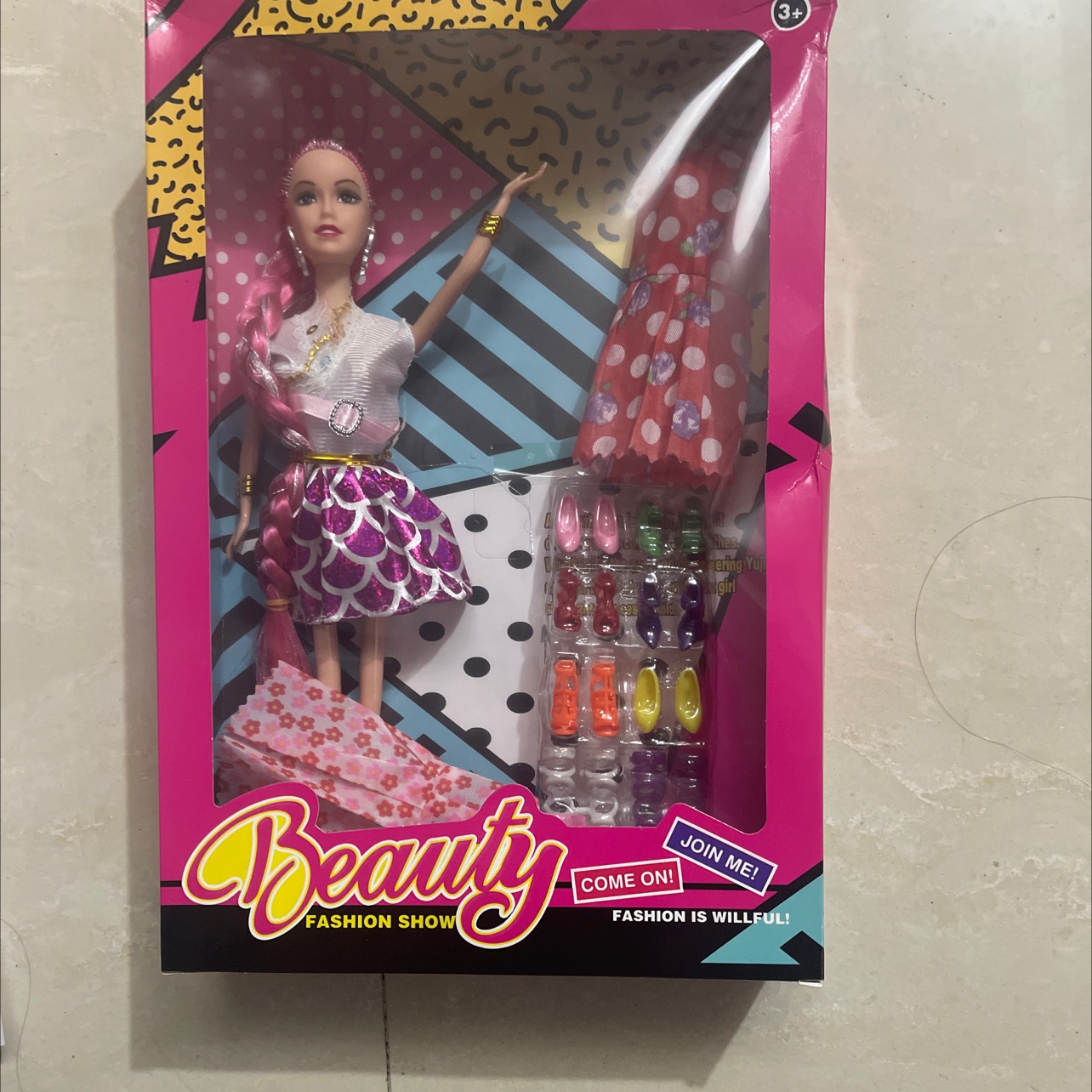 2022-33 New doll set with accessories. The dolls are solid and the hair is randomly selected. Doll mix style, random. Welcome both new and old customers to make your purchase