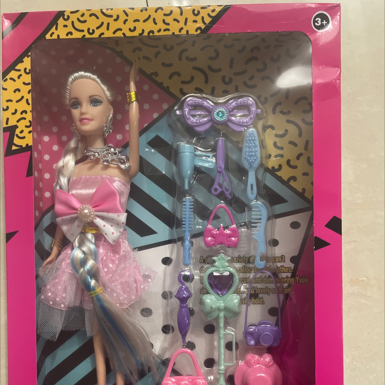 2022-35 New doll set with accessories. The dolls are solid and the hair is randomly selected. Doll mix styles, random color mixing. Keep your hands solid. Welcome both new and old customers to make your purchase Specification image
