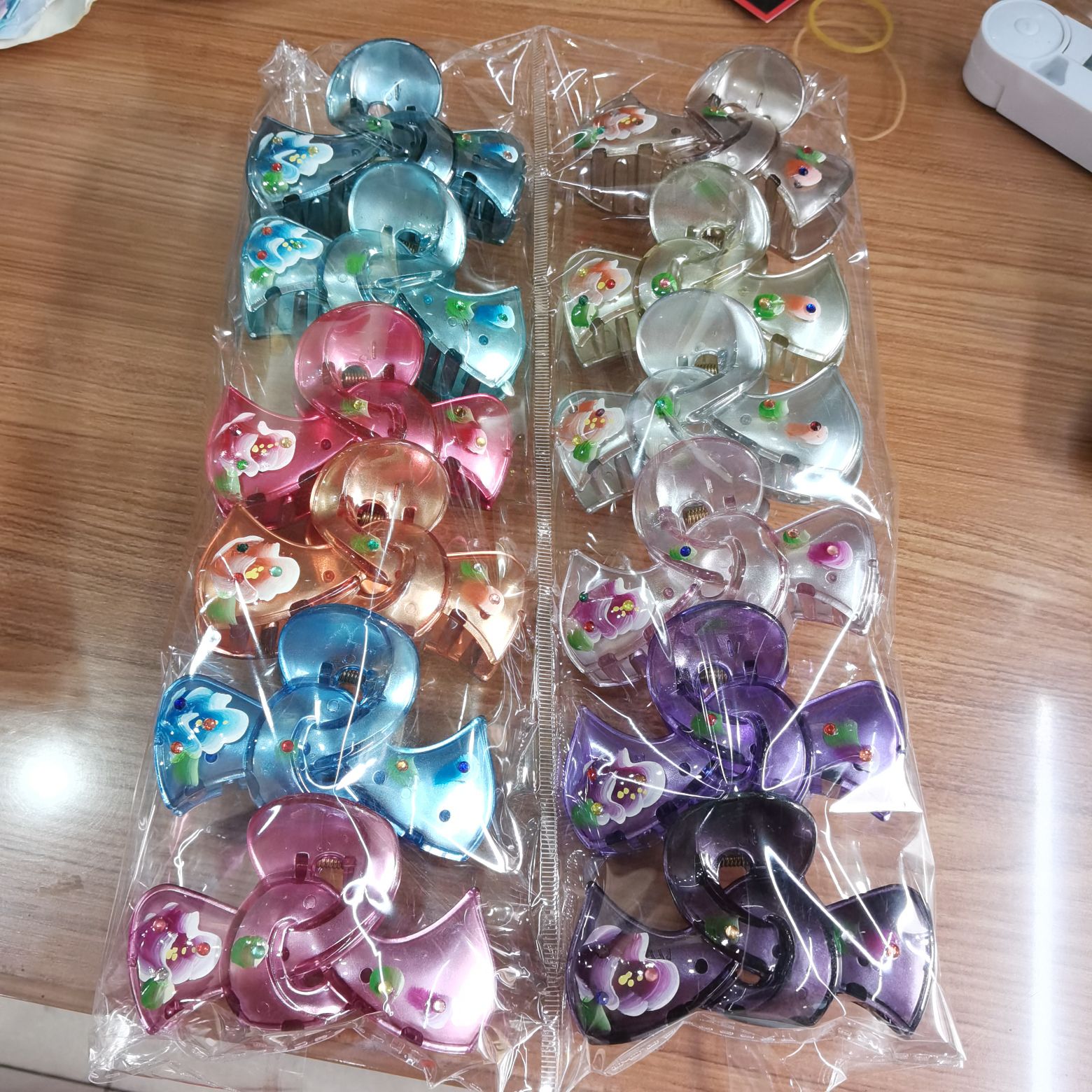 Haishen jewelry, a popular and trendy Korean style, is a classic and fashionable Korean style with transparent pearlescent prints and dot diamonds in 6 colors details Picture