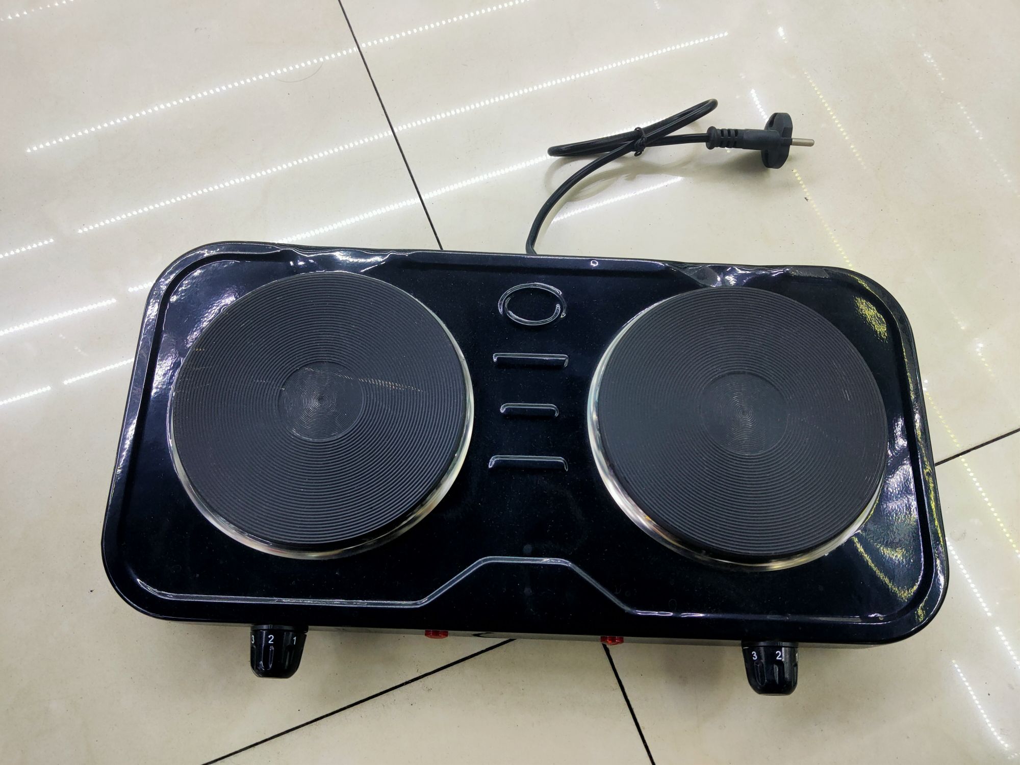 All-black 2000W double-disc electric furnace