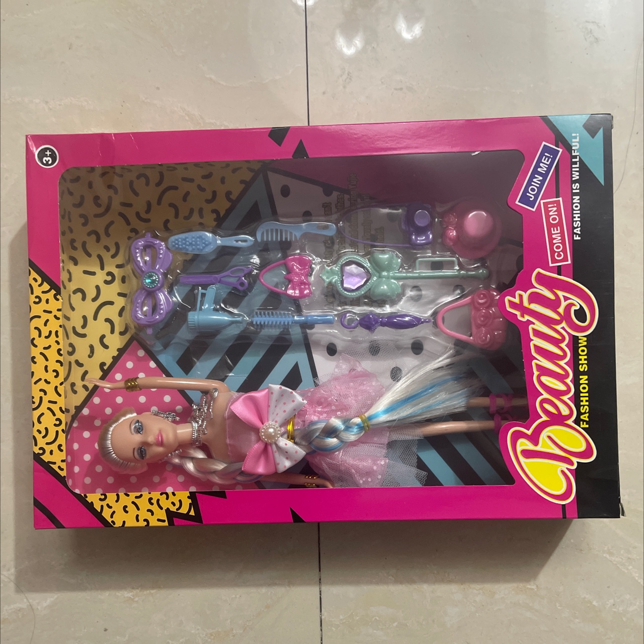 2022-35 New doll set with accessories. The dolls are solid and the hair is randomly selected. Doll mix styles, random color mixing. Keep your hands solid. Welcome both new and old customers to make your purchase details Picture