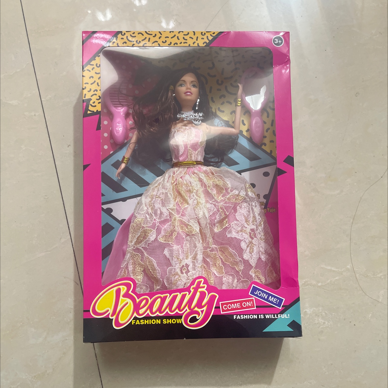 2022-34 New doll set with accessories. The dolls are solid and the hair is randomly selected. Doll mix style, random. Welcome both new and old customers to make your purchase