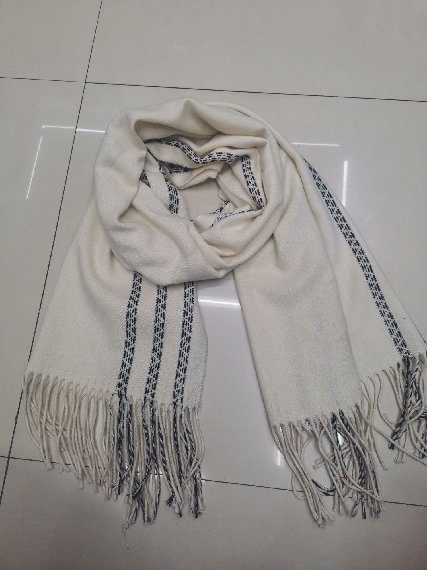 White Wipes with Vertical Stripes