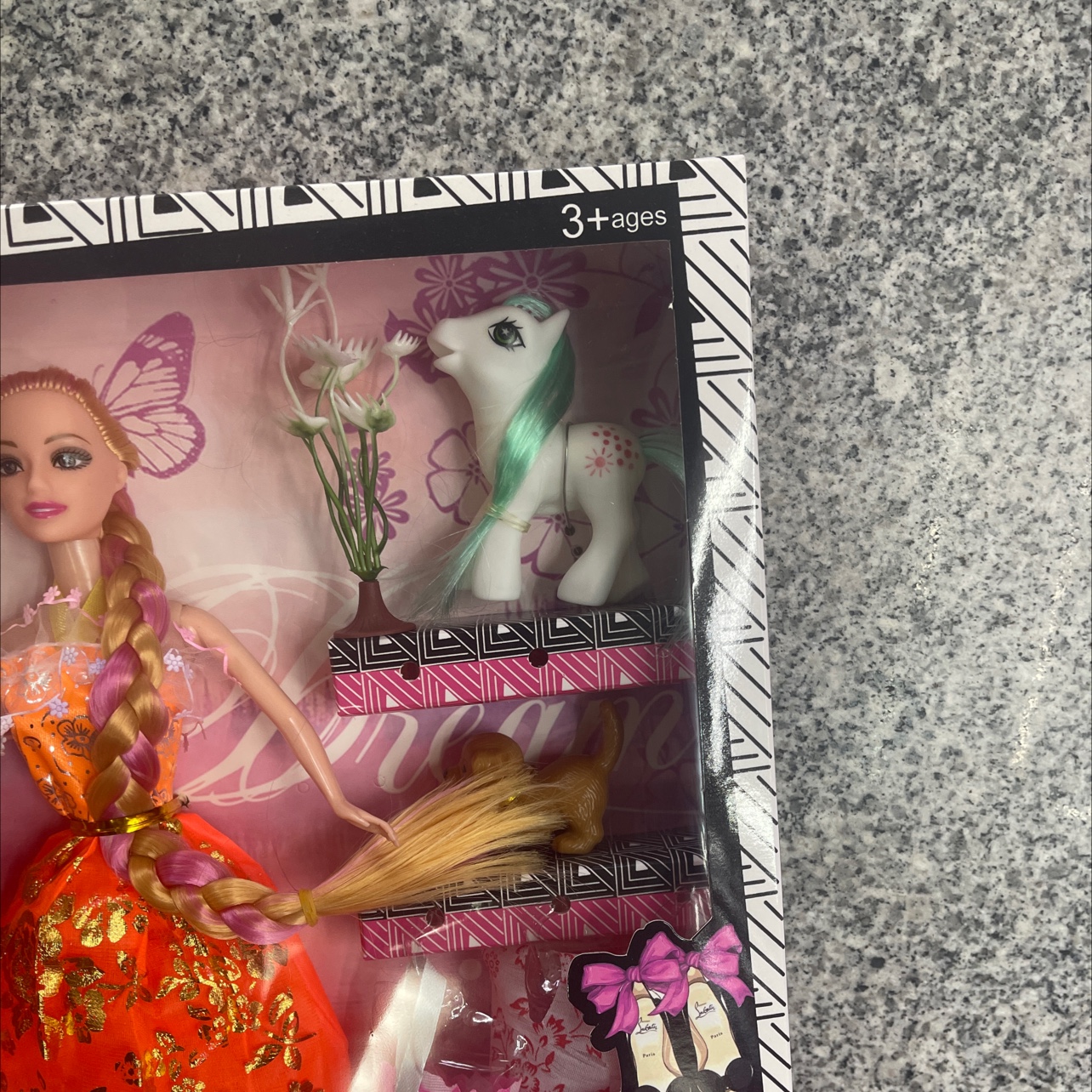 2022-41 New doll set with accessories. The dolls are solid and come with accessory toys. The hair is random. Doll mix style, random. Welcome both new and old customers to make your purchase Application Scenario