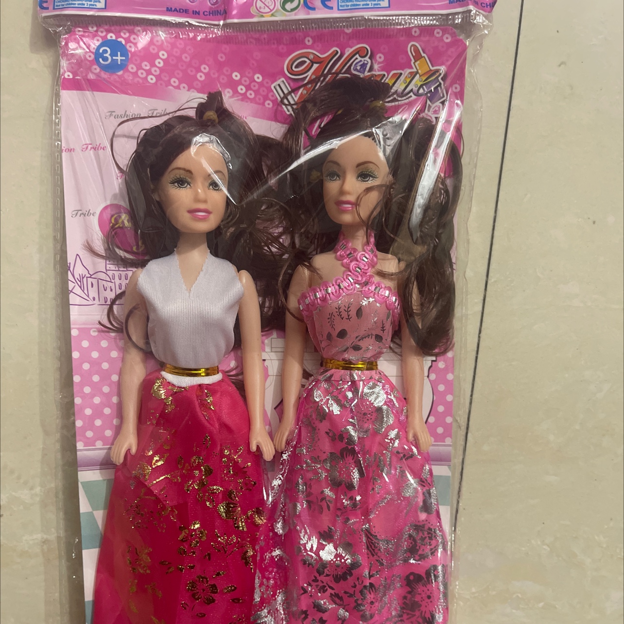 The 2022-37 new doll set features hollow dolls. Bagged products are selling well. The hair is random. Doll mix style, random. Welcome both new and old customers to make your purchase details Picture
