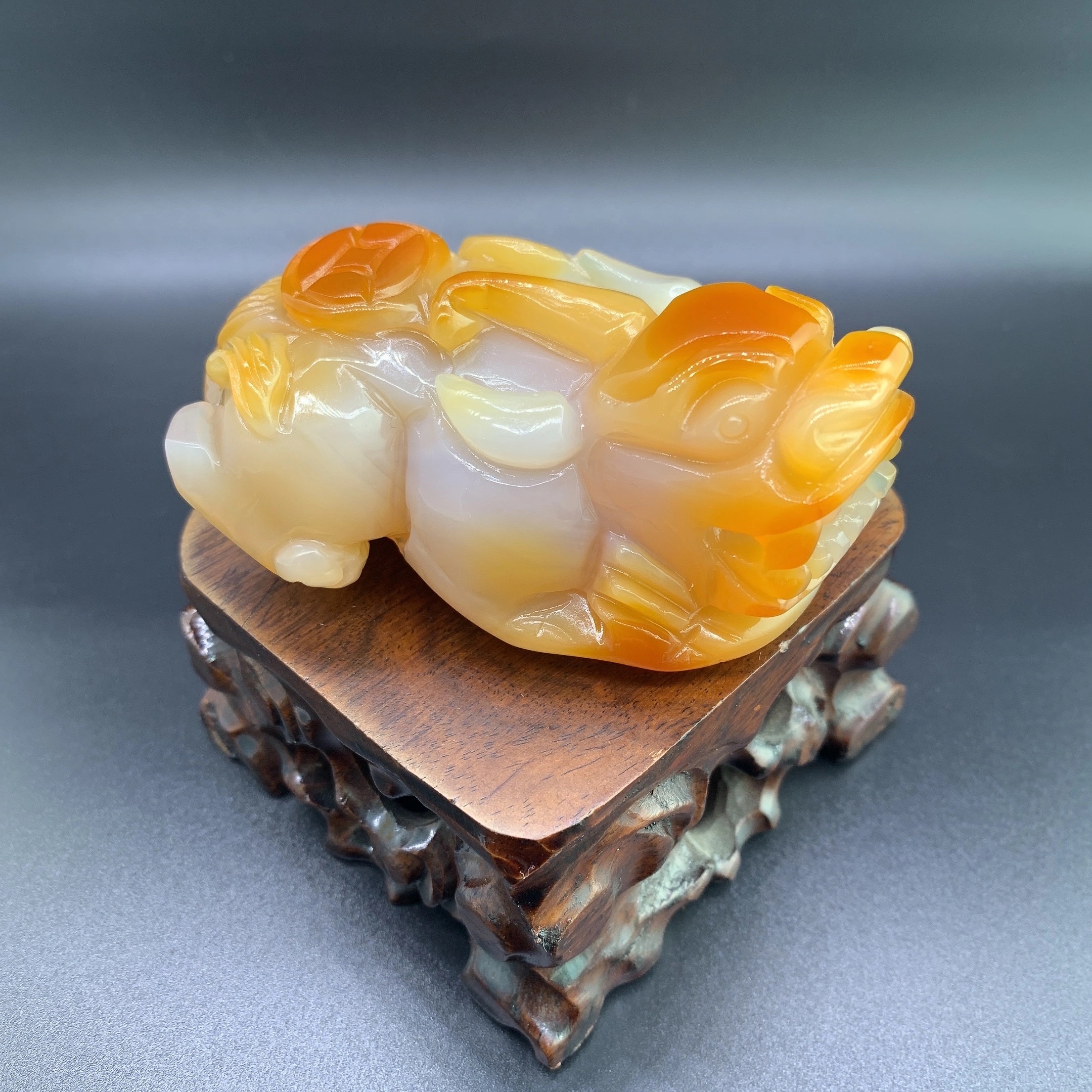 【东方玉器】天然玛瑙玉髓貔貅手把件奇石摆件玉石珠宝
