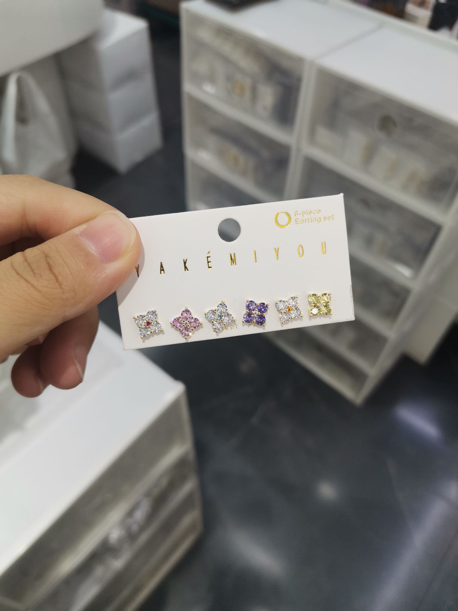 彩色耳钉新款气质时尚潮流精致小巧型方便佩戴