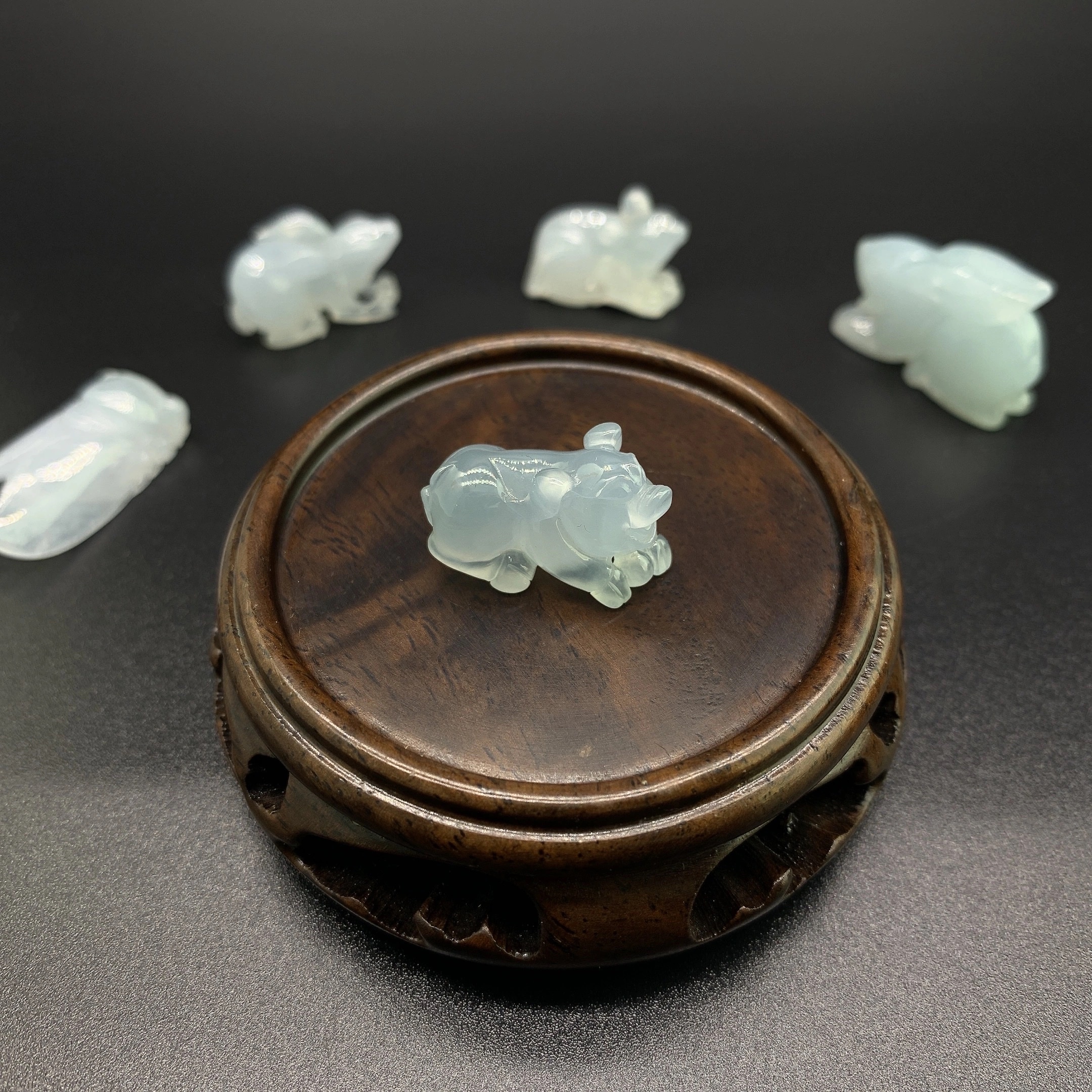 翡翠项饰实物图