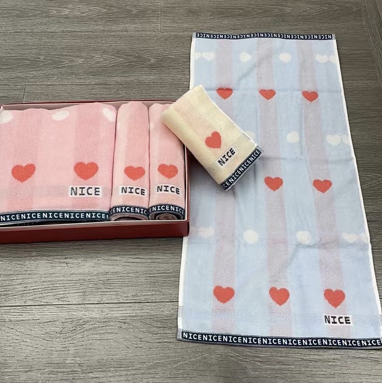 Toalla toalla de baño caja de regalo set de tres piezas regalo de empresa apertura al por mayor boda cumpleaños devolución de regalo personalizado impresión Item Picture