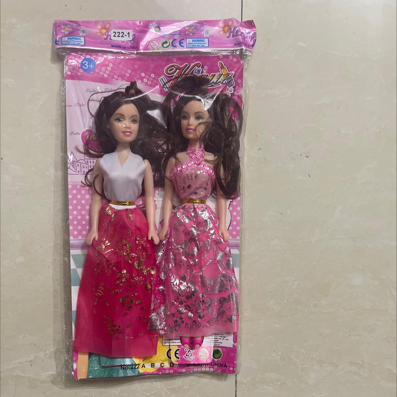 The 2022-37 new doll set features hollow dolls. Bagged products are selling well. The hair is random. Doll mix style, random. Welcome both new and old customers to make your purchase Specification image