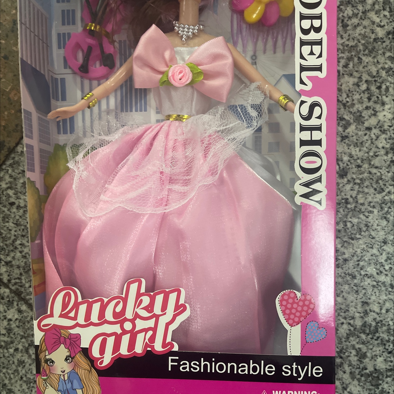 C New doll set with accessories. The dolls are solid and the hair is randomly selected. Doll mix style, random. Welcome both new and old customers to make your purchase Application Scenario