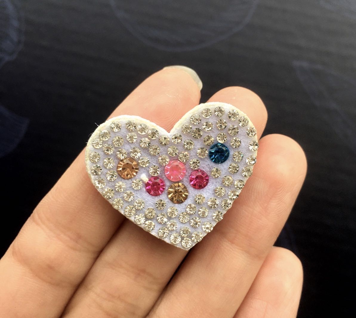 Non-woven fabric embossed diamond hearts, children's hair accessories, shoes, clothes and hair clip accessories details Picture