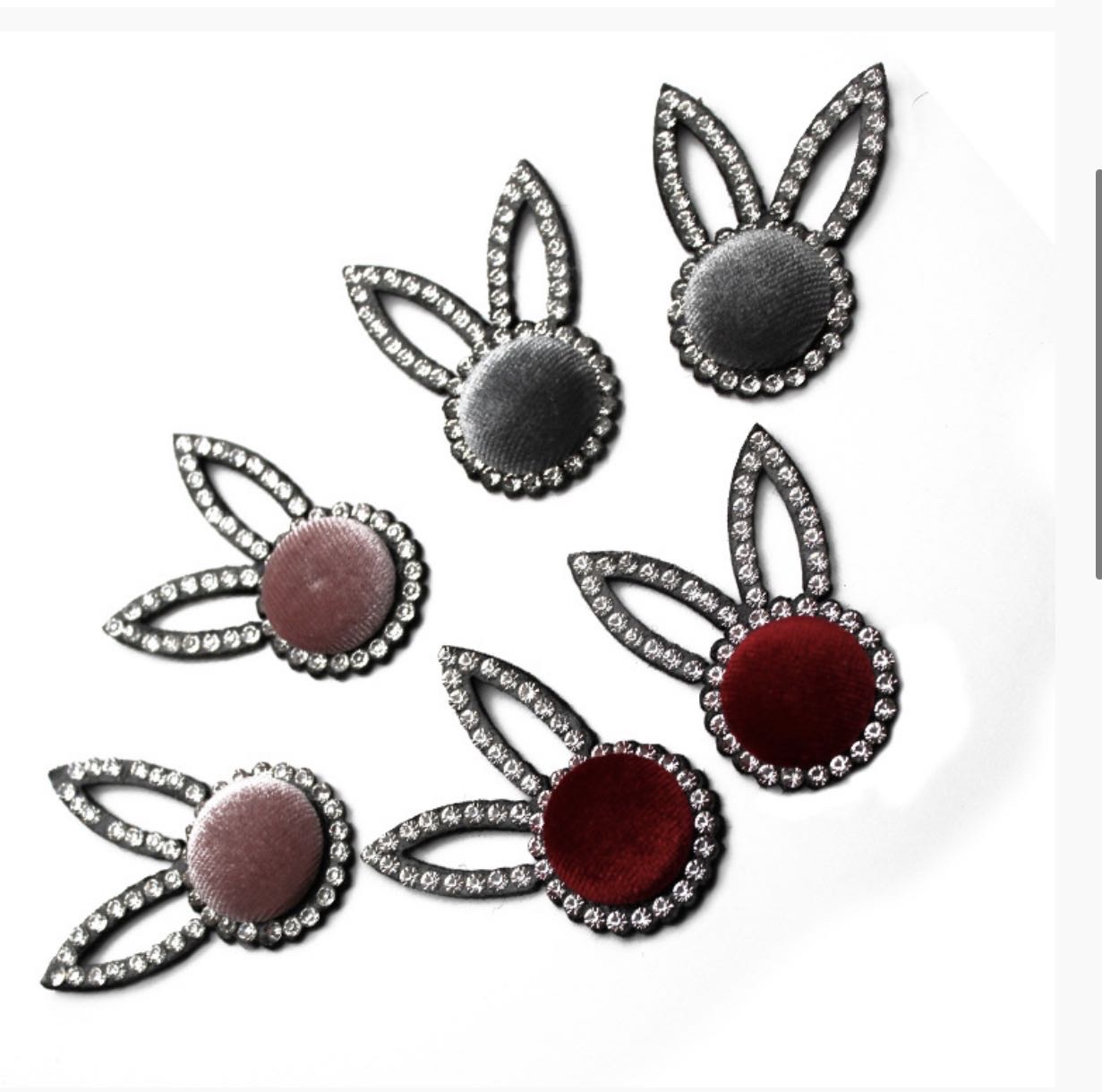 无纺布烫钻耳朵款、儿童衣服头饰、裤子鞋子通用配件