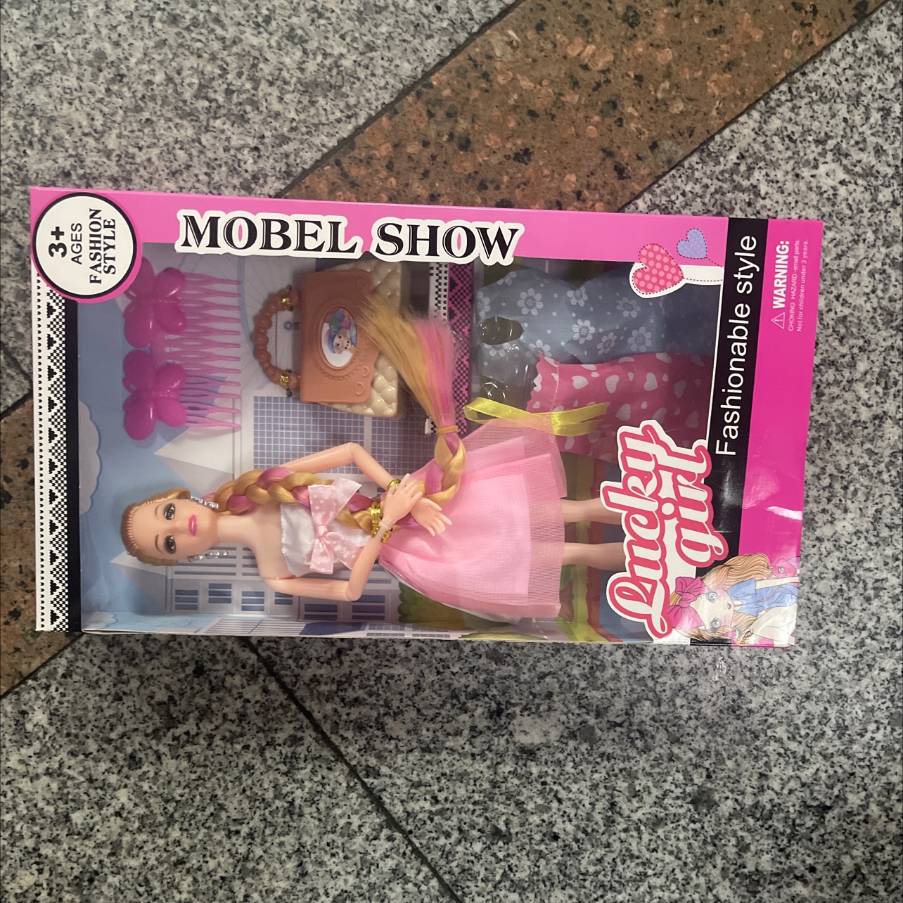 54-2022. New doll set with accessories. The dolls are solid and the hair is randomly selected. Doll mix style, random. Welcome both new and old customers to make your purchase details Picture