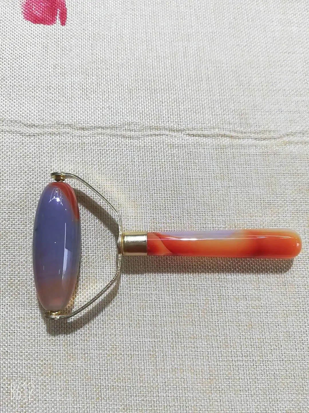 天然玛瑙玉髓/美容/玉石珠宝白底实物图