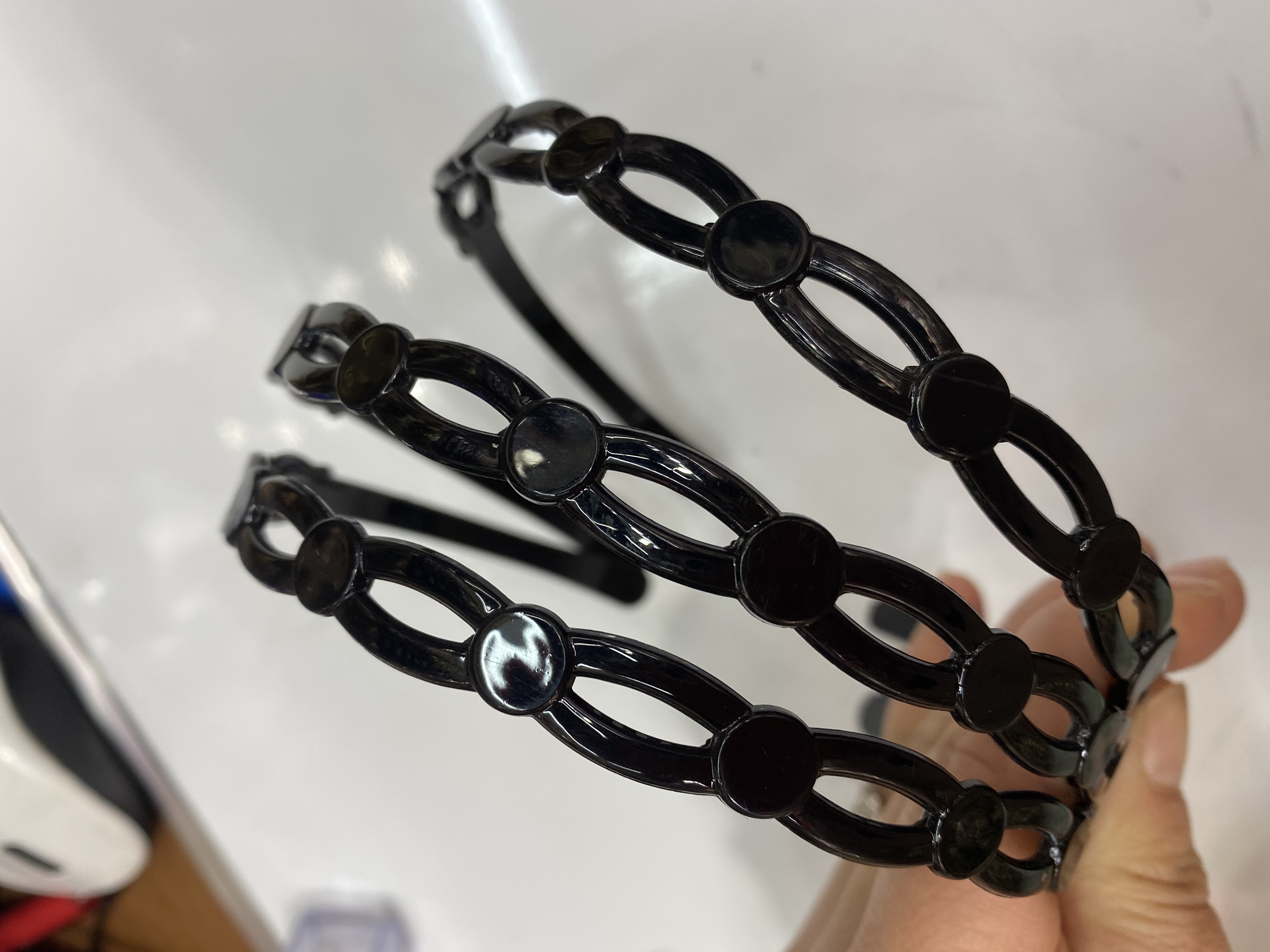 义乌国际商贸城好再来饰品头饰批发网红同款爆款亮黑色发箍头箍经典百搭头饰少女压发首选头饰发箍