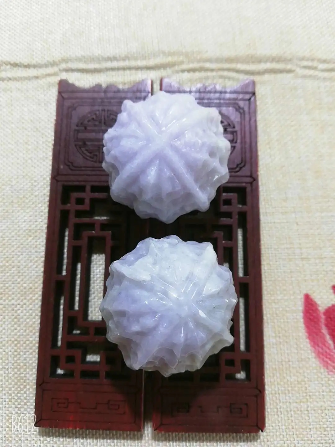 天然翡翠玉石/手把件/手球细节图