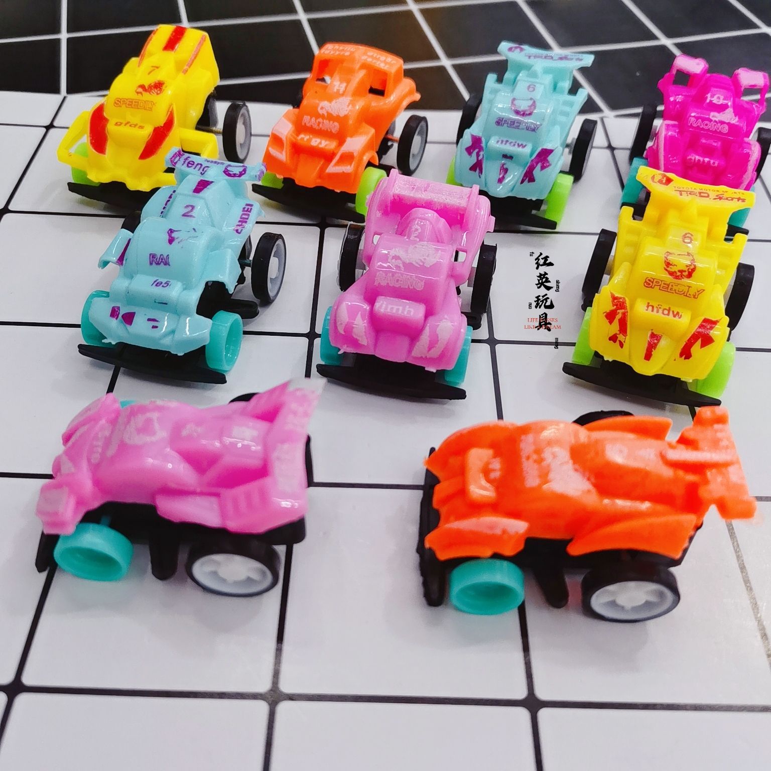 热销款回力赛车山地车混款混色幼儿活动运动赠品挂板蛋壳扭蛋货源详情图2