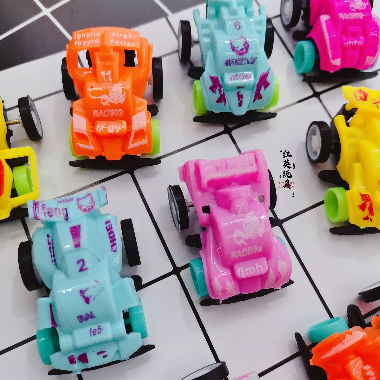 热销款回力赛车山地车混款混色幼儿活动运动赠品挂板蛋壳扭蛋货源详情图4