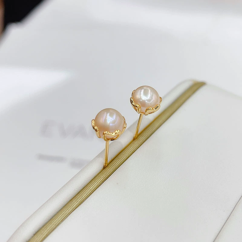 New minimalist and elegant freshwater pearl stud earrings, handcrafted pearl 14K gold-plated stud earrings, earrings and pearl pendants details Picture