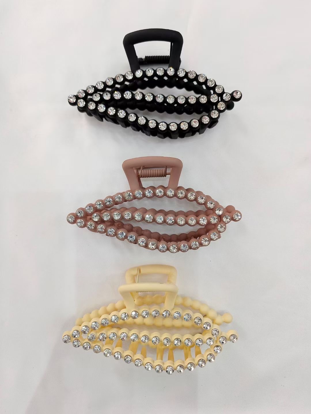 义乌国际商贸城好再来饰品3569摊位头饰批发抓夹批发橡皮漆效果镶钻发爪 网红同款爆款抓夹批发