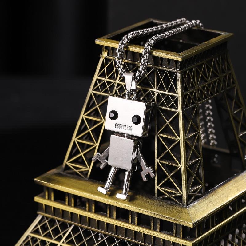 Robot Necklace full figure