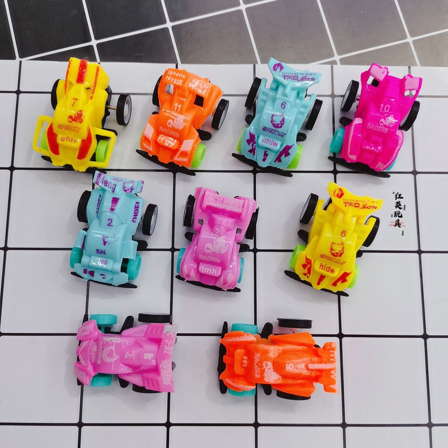 热销款回力赛车山地车混款混色幼儿活动运动赠品挂板蛋壳扭蛋货源详情图5