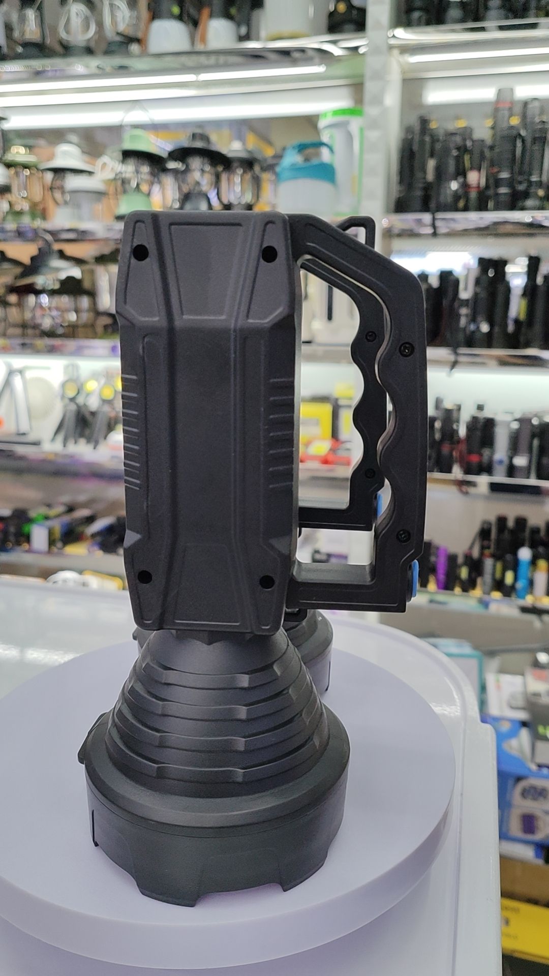 Portable new energy flashlight detail image 7