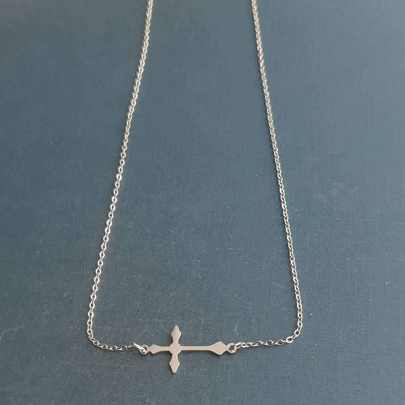 Factory direct sales of European and American fashionable cut stainless steel and titanium steel accessories, pendants, DIY ornaments, and cross wholesale detail image 4