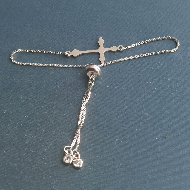 Factory direct sales of European and American fashionable cut stainless steel and titanium steel accessories, pendants, DIY ornaments, and cross wholesale details Picture