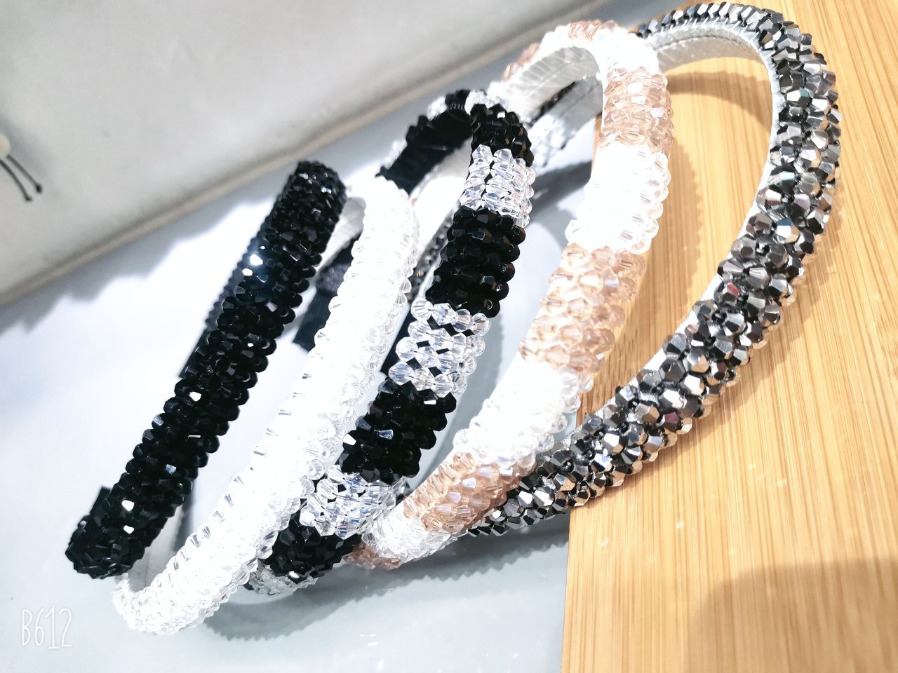 Crystal headband for women, fairy-like bangs, high-end short hair accessory for women in summer, wide-brimmed hair band for women to go out