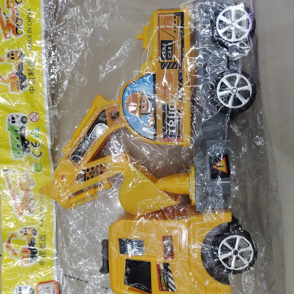 Tamaño medio coche de ingeniería coche de juguete en bolsa OPP coche de juguete de plástico fabricante al por mayor 24 Item Picture