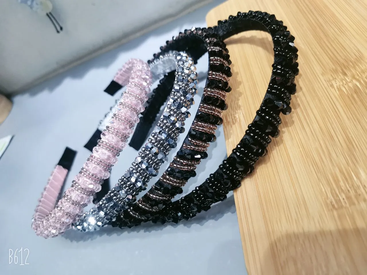 New European and American Baroque crystal headband, small sponge fine-edge headband, Korean water diamond beaded hair accessory for women detail image 6