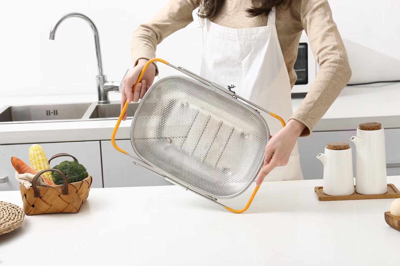 Sink draining basket, stainless steel draining rack, kitchen water filter basket, sink bowl rack basket, vegetable washing basin leaking basket, telescopic