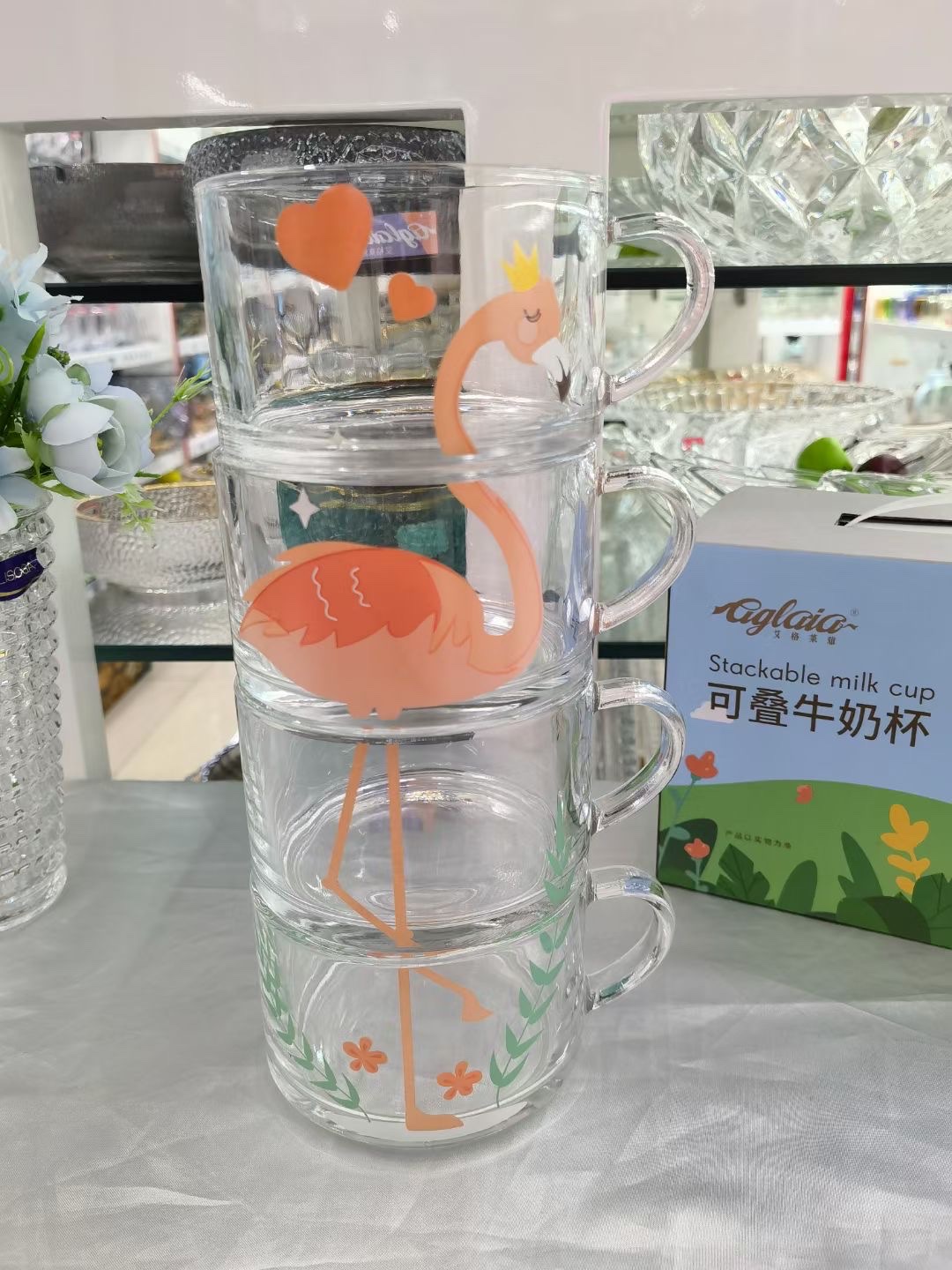 新品可叠牛奶杯 彩盒包装