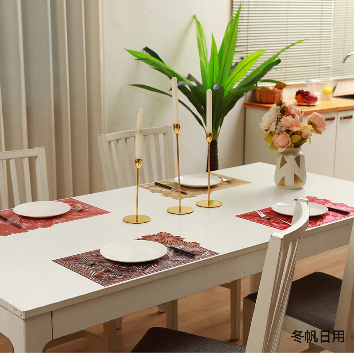 Wholesale of new Chinese-style heat-insulating gold-embossed printed PVC fashionable placemats from the manufacturer
