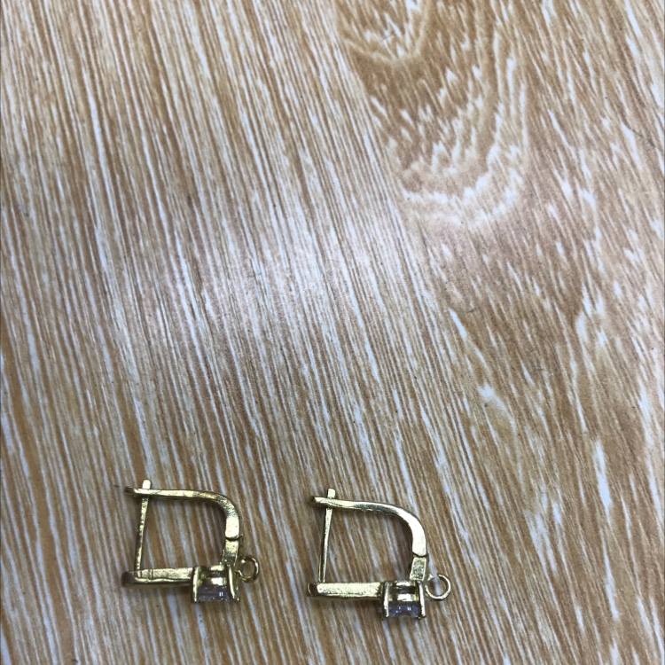 锆石耳扣/爆款配饰/流行饰品细节图