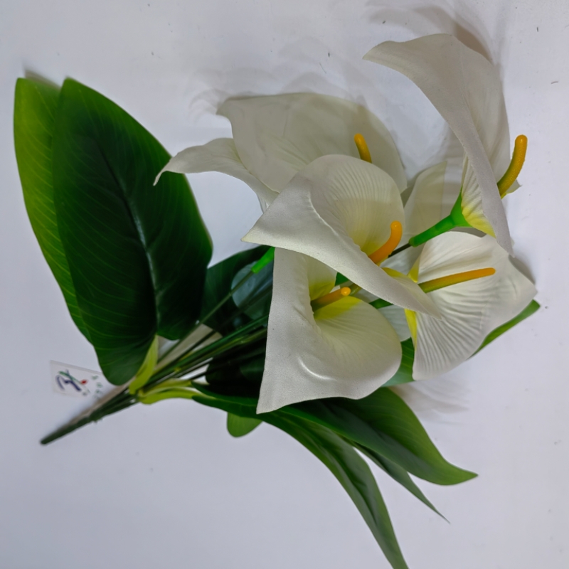 Calla lily bunches detail image 4