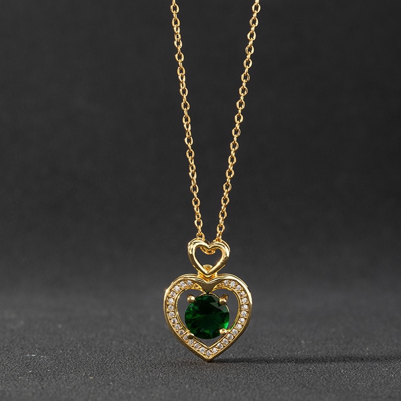 Fashionable zircon heart-shaped necklace pendant, cold and aloof style for women, hip-hop long hoodie sweater chain, Instagram trend Specification image